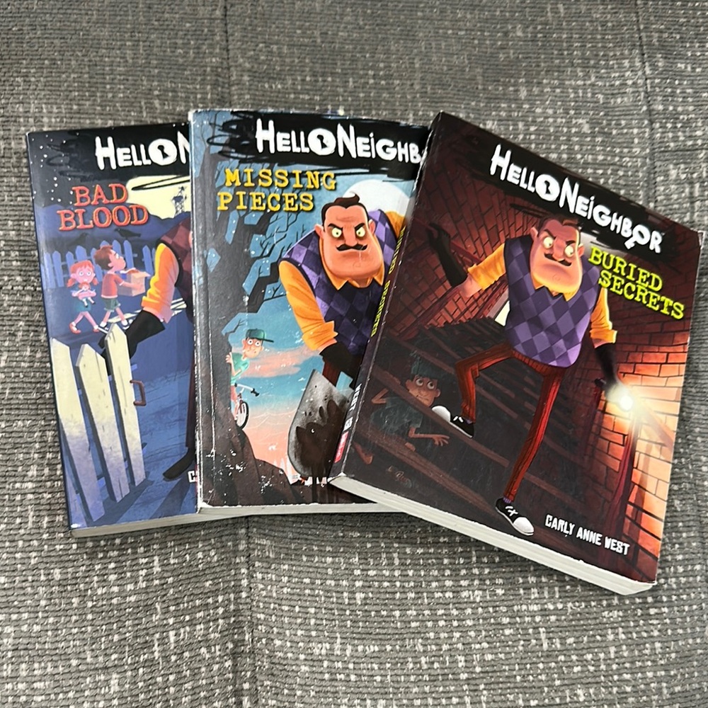 Hello Neighbor Book set